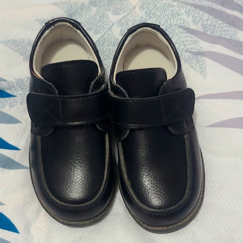 Boys dress shoes